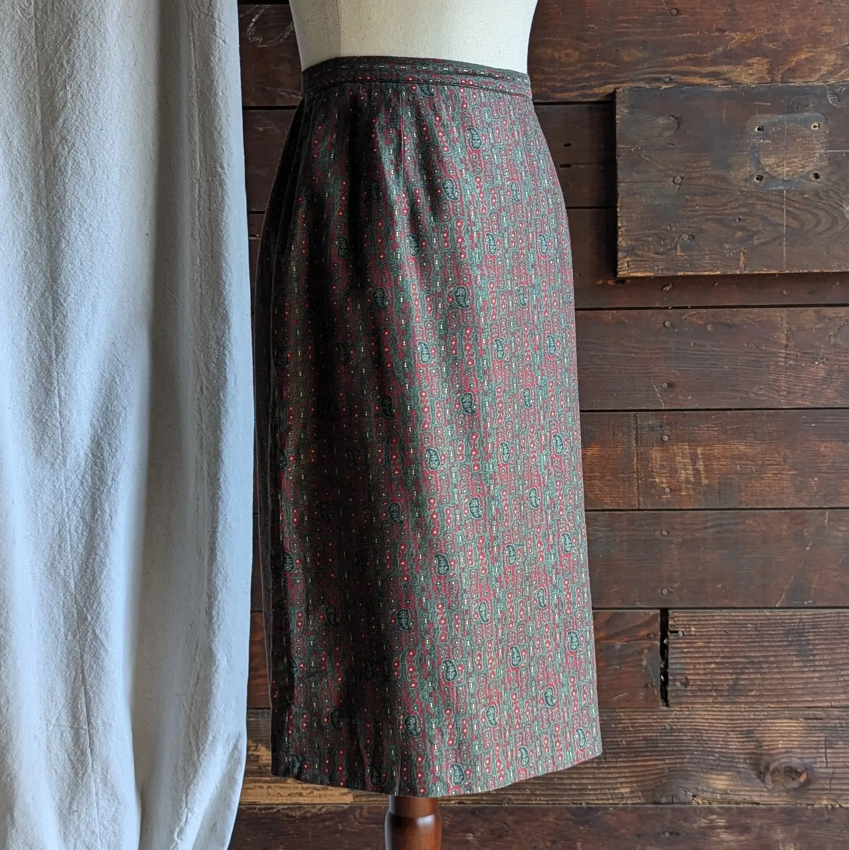 70s Vintage Olive Green and Red Pencil Skirt