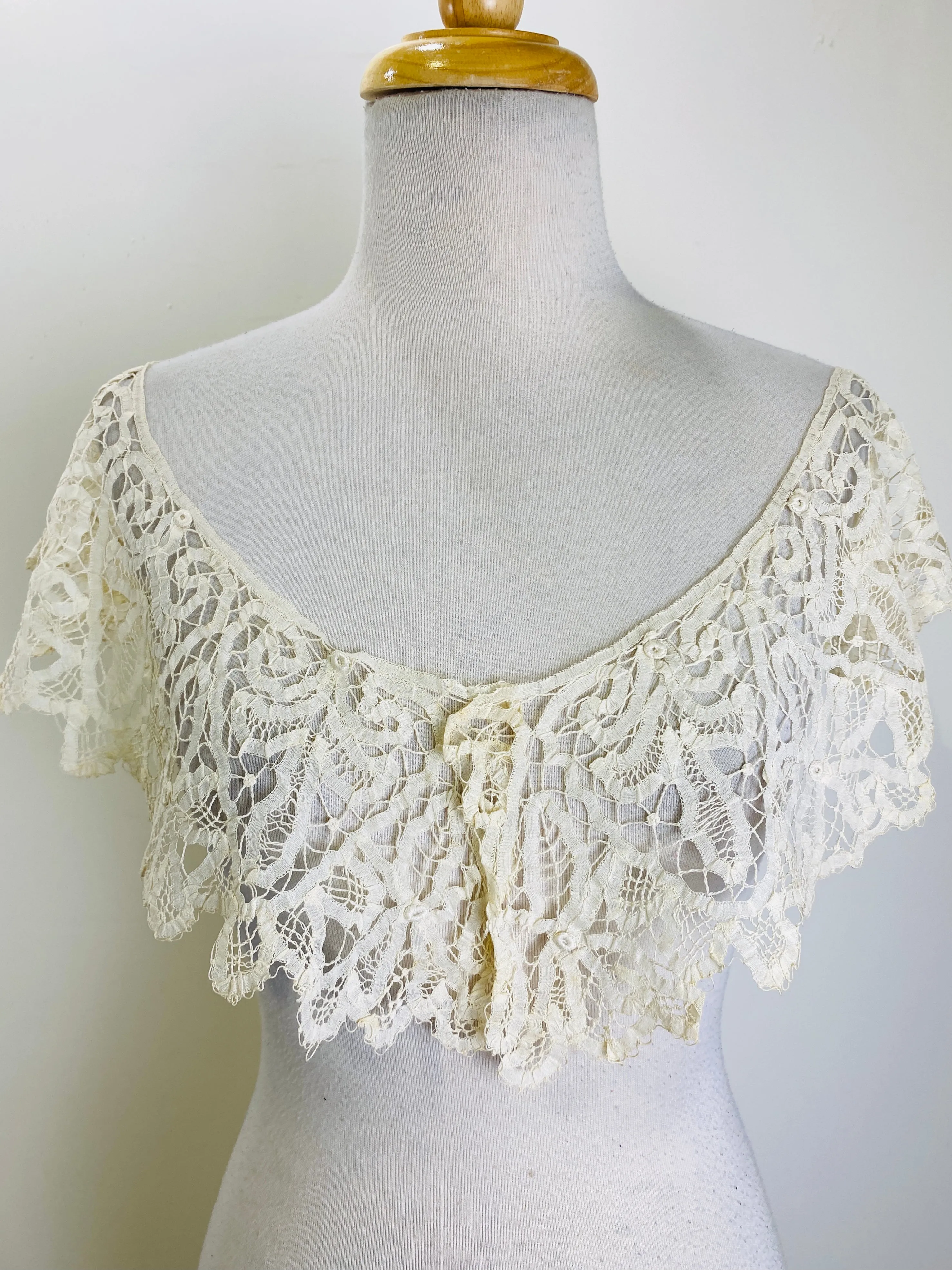 Antique Edwardian Cream Handwork Tape Lace Bertha Collar