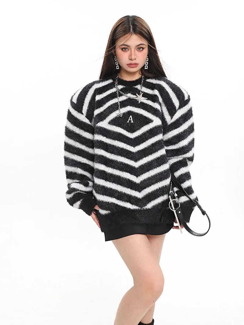 Diamond Tunnel Long Sleeve Sweater