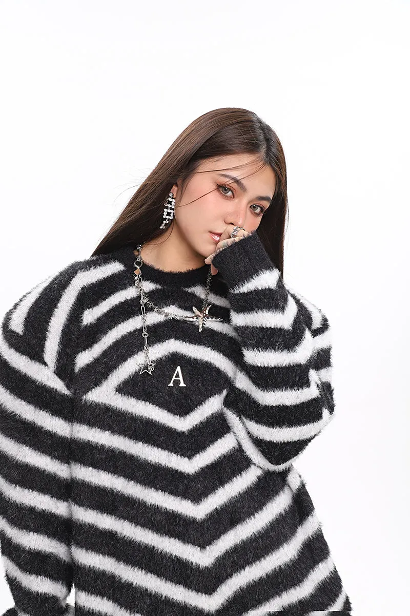 Diamond Tunnel Long Sleeve Sweater