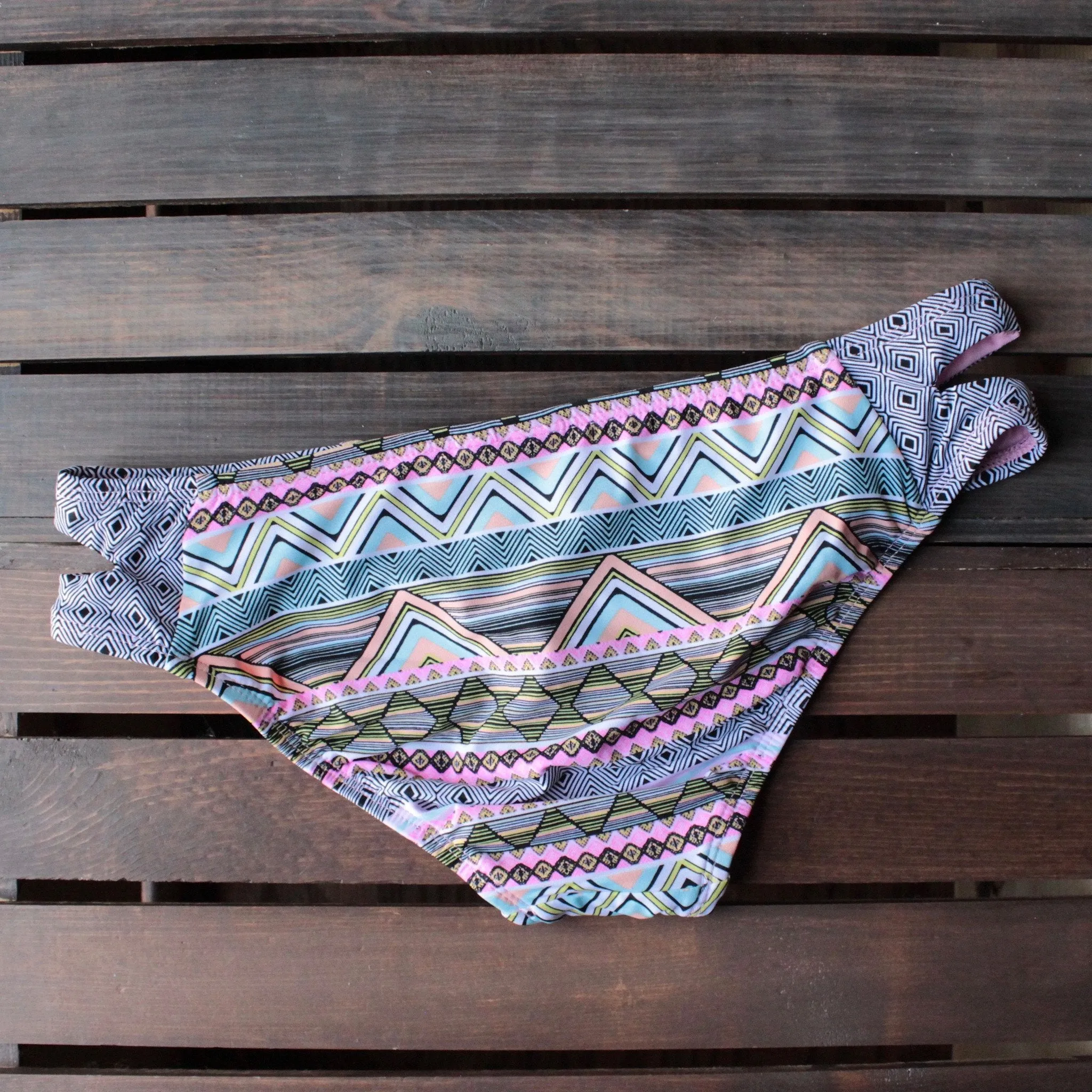 Final Sale - Bikini Lab - Let It Deco Keyhole Hipster Bottoms