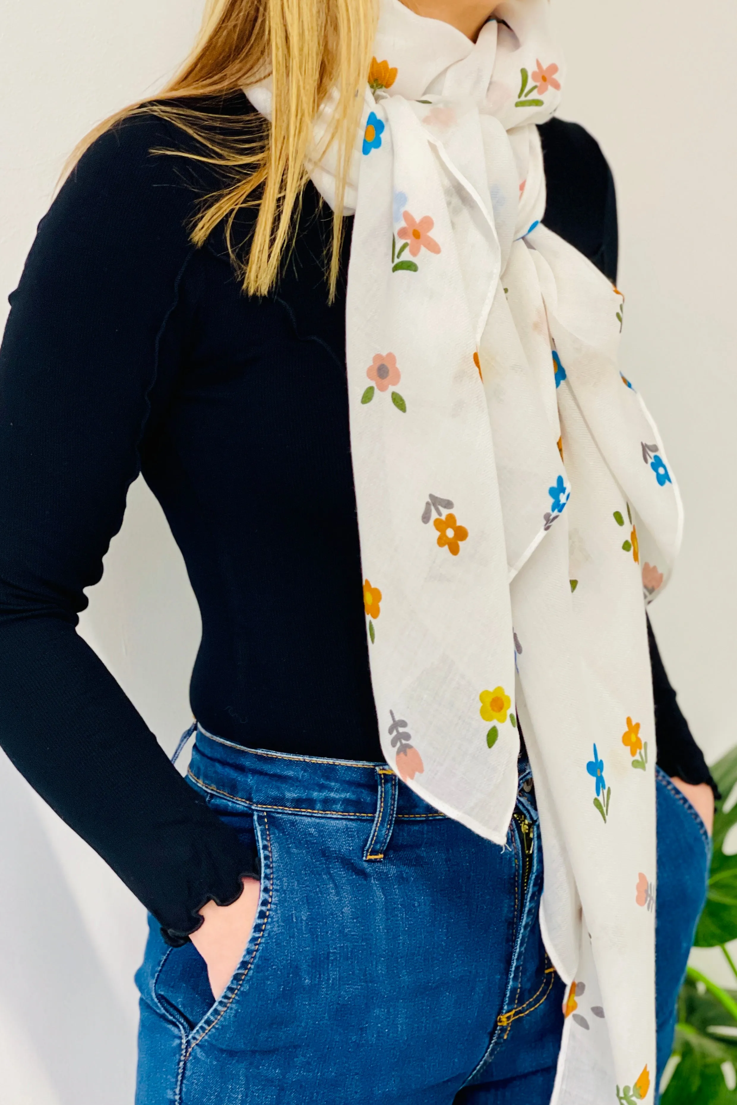 Flower Scarf | White