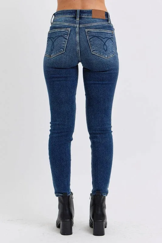 Judy Blue Full Size Mid-Rise Waist Skinny Jeans with Pockets