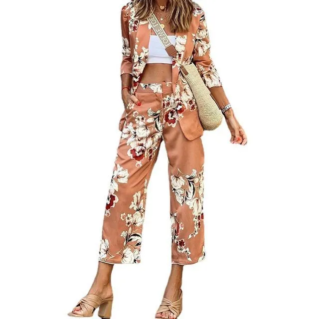 Set: 3/4-Sleeve Floral Blazer   Wide Leg Cropped Pants YR4059