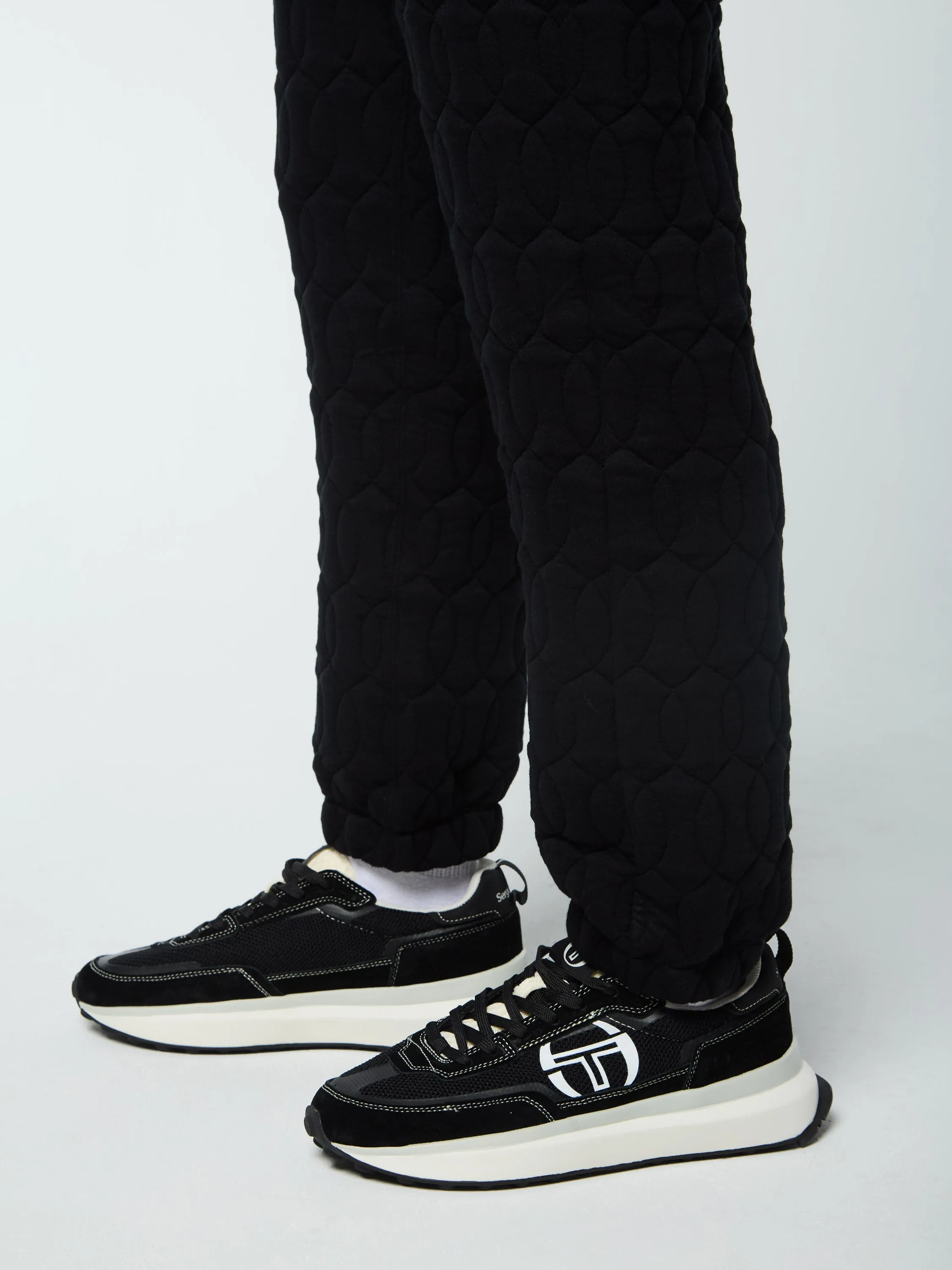 Women's Aversa Quilted Sweatpant- Black Beauty